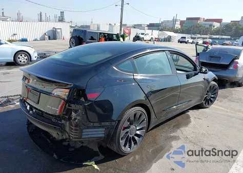 2023 Tesla Model 3 Performance Dual Motor All-Wheel Drive z USA, uszkodzony, nr VIN 5YJ3E1EC0PF461301